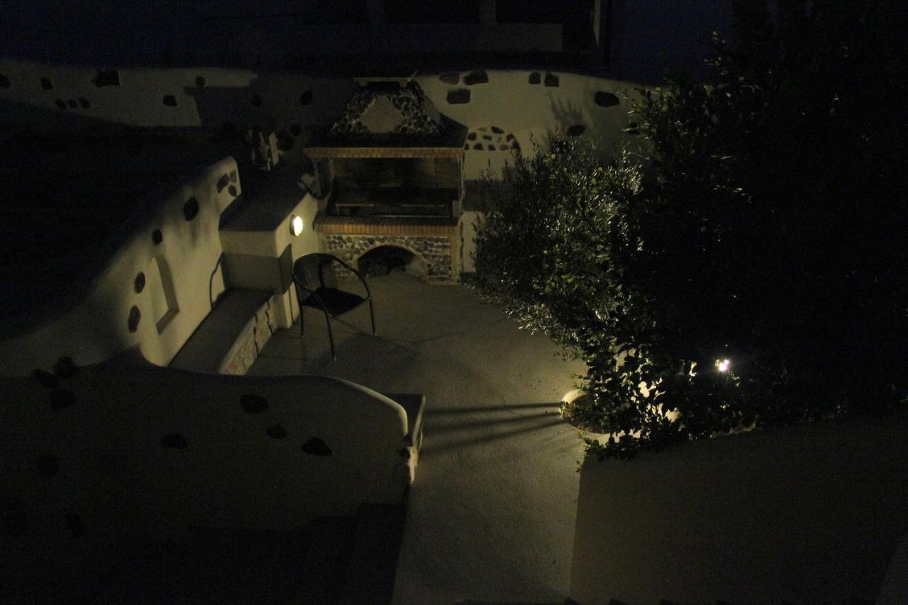 Belair Hotel Perissa  Esterno foto